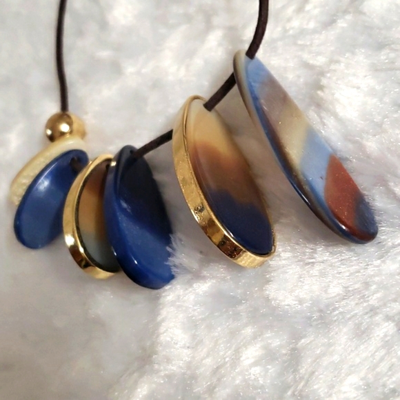 Beautiful Design, Colorful Hanging From a Leather Thread. Women's Necklace - Picture 3 of 12